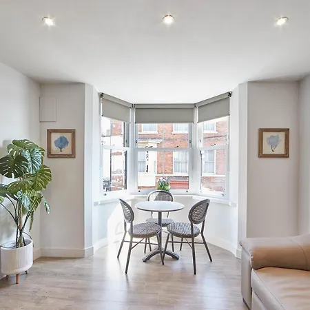 Host & - The Merchants Quarters Apartman