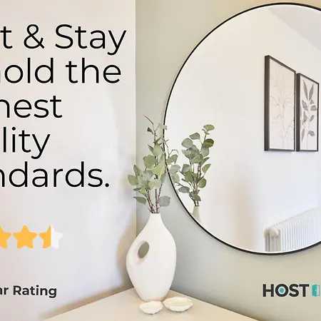 Host & - The Merchants Quarters